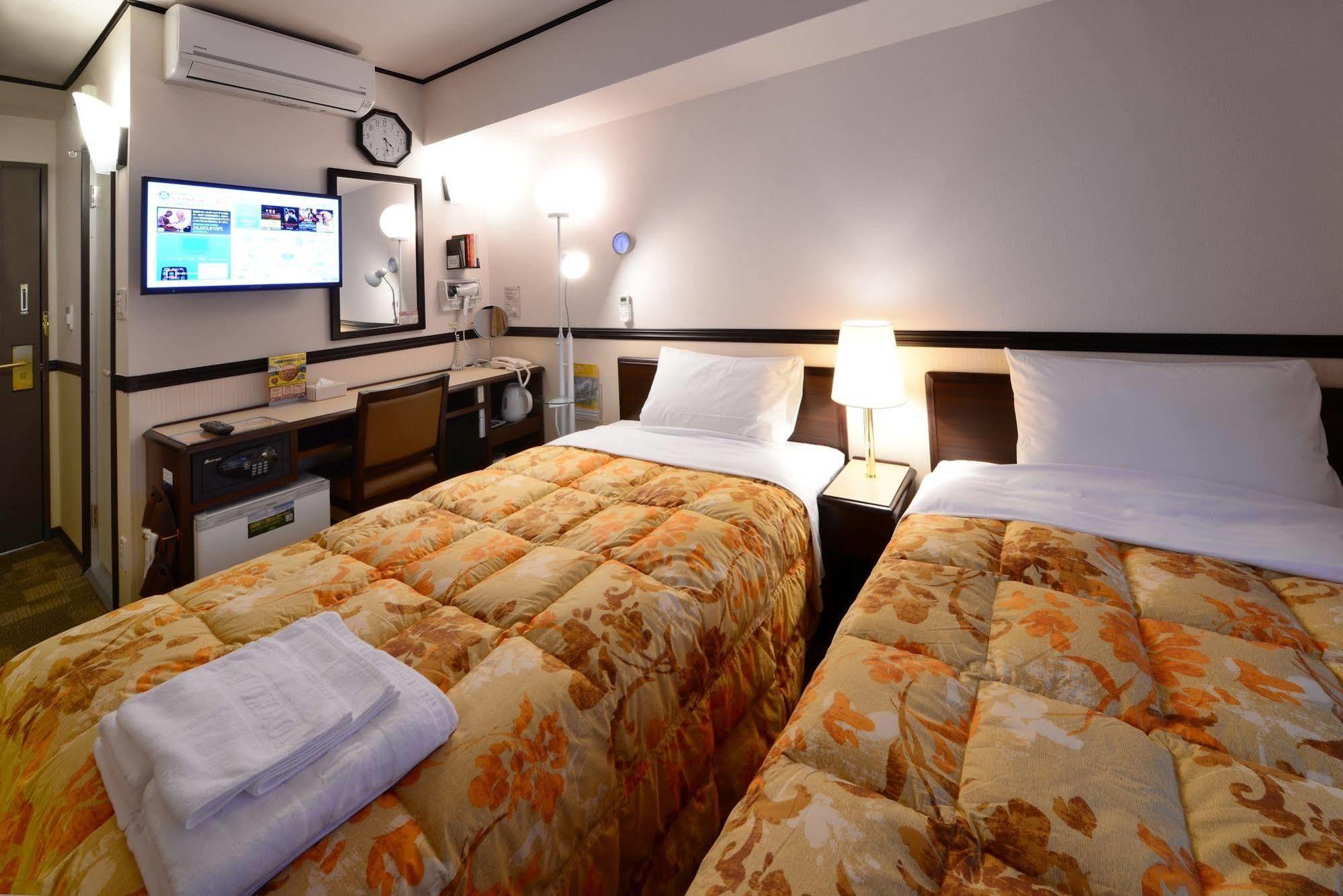 Toyoko Inn Kobe Minatogawa Koen Zewnętrze zdjęcie
